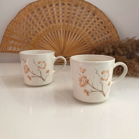 2pc Vintage Corning Mugs w/ China Blossoms - Picture 6 of 13